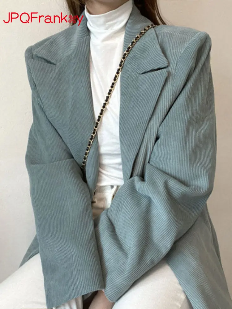 South Korea's Winter Simple Lapel Retro Corduroy Two-grain Buckle Cotton Long Sleeve Suit Jacket Blazers for Women Jacket Women
South Korea's Winter Simple Lapel Retro Corduroy Two-grain Buckle Cotton Long Sleeve Suit Jacket Blazers for Women Jacket Women