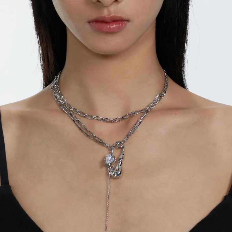 Timeless Wonder Fancy Layered Zirconia Paper Clip Necklace for Women Designer Jewelry Goth Trendy Ins Egirl Runway Gift Mix 4323 
Timeless Wonder Fancy Layered Zirconia Paper Clip Necklace for Women Designer Jewelry Goth Trendy Ins Egirl Runway Gift Mix 4323
