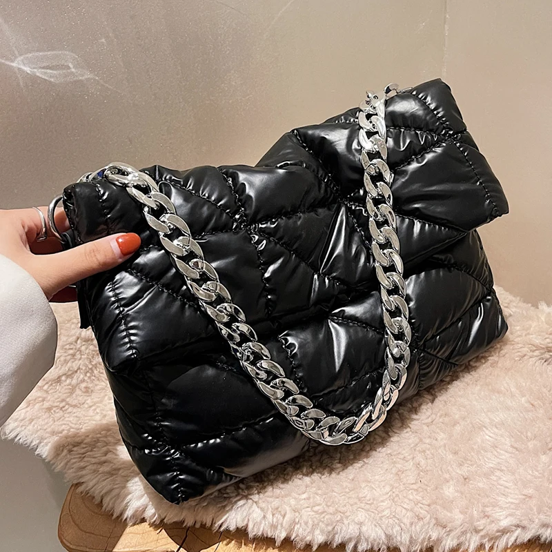 Soft Nylon Shoulder Bags Designer Padded Women Handbags Female Quilted Collapsible Tote Bag 2022 Spring Trend Luxury Brand Bolsa
Soft Nylon Shoulder Bags Designer Padded Women Handbags Female Quilted Collapsible Tote Bag 2022 Spring Trend Luxury Brand Bolsa
