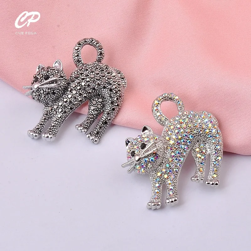 Cat exquisite cute brooch fashion popular pin niche high-end all-match accessories
Cat exquisite cute brooch fashion popular pin niche high-end all-match accessories