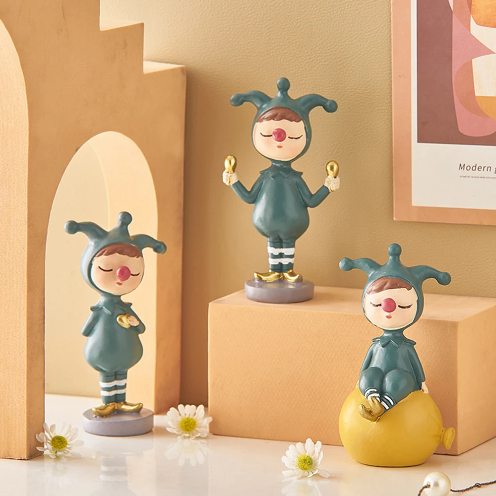 Cartoon Resin Statue Character Model Figurines Home Decoration Accessories for Living Room Birthday Gifts Christmas Decorations
Cartoon Resin Statue Character Model Figurines Home Decoration Accessories for Living Room Birthday Gifts Christmas Decorations