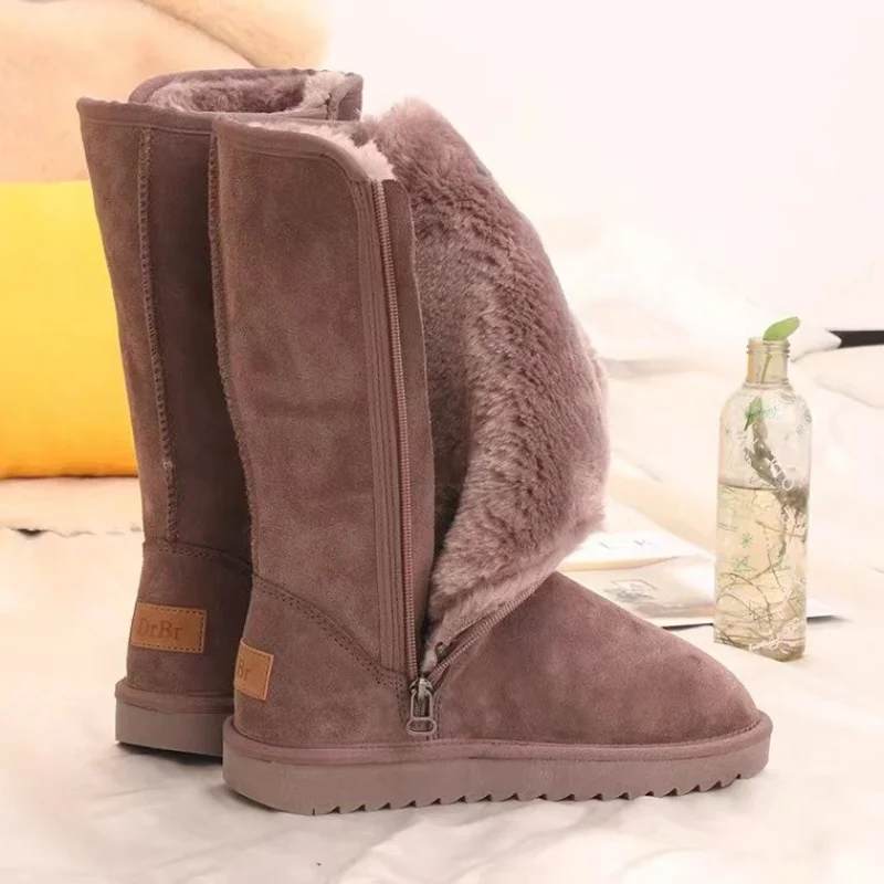 Women Suede Leather Warm Snow Boots 2023 Winter Designer Plush Fluffy Anti-cold Zipper Boots Plus Size 42 Ladies Platform Shoes
Women Suede Leather Warm Snow Boots 2023 Winter Designer Plush Fluffy Anti-cold Zipper Boots Plus Size 42 Ladies Platform Shoes