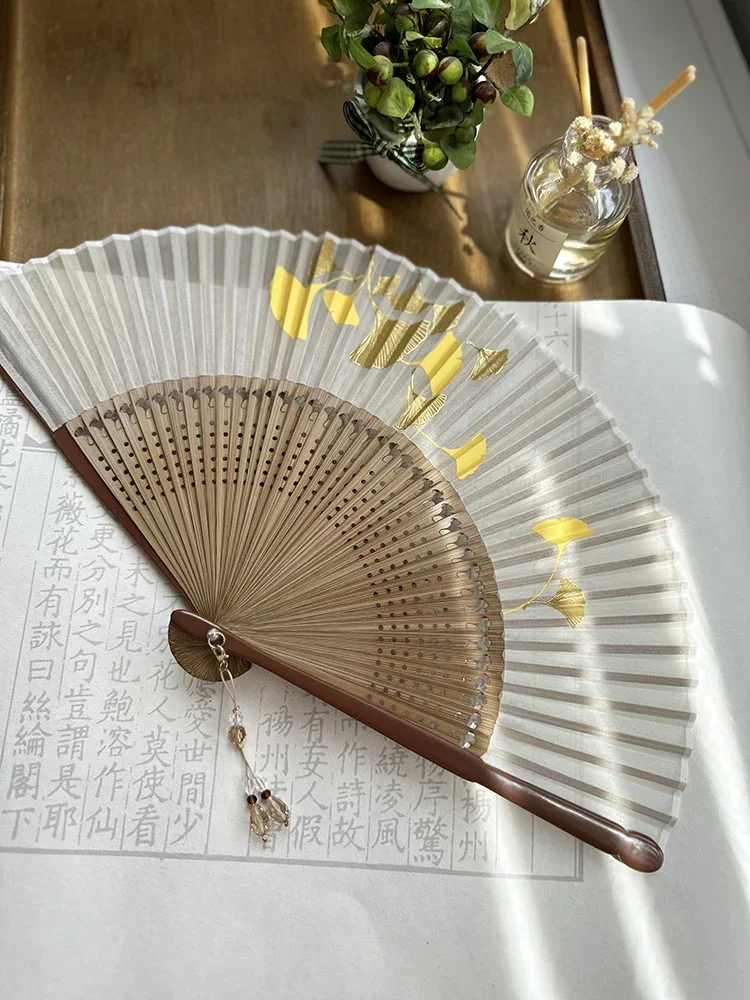 Folding Paper Fan Bamboo Ventilador Chinese Ventilateur Abanicos Para Boda Craft Fan Photography Props Gift Portable
Folding Paper Fan Bamboo Ventilador Chinese Ventilateur Abanicos Para Boda Craft Fan Photography Props Gift Portable
