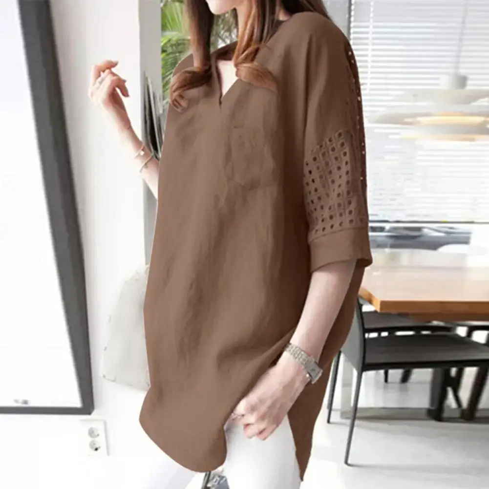 Mid-length Women Top Chic Comfy Women's V-neck Lace Tops with Side Split Hem for Casual Wear Everyday Style Mid-length T-shirt
Mid-length Women Top Chic Comfy Women's V-neck Lace Tops with Side Split Hem for Casual Wear Everyday Style Mid-length T-shirt