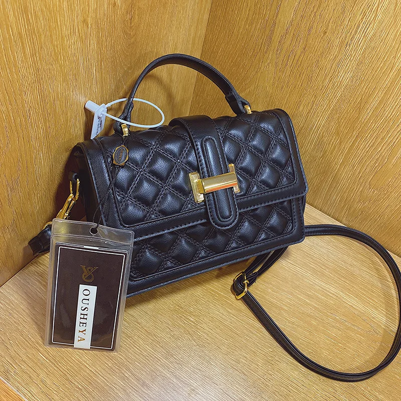 Autumn and winter 2023 new trendy fashion cross-body bag one-shoulder armpit small square bag
Autumn and winter 2023 new trendy fashion cross-body bag one-shoulder armpit small square bag