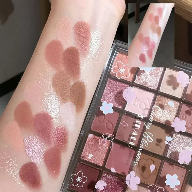 NEW 20 Colors DIKALU Night Sakura Dance Eyeshadow Palette Large Plate Beads Wateproof Matte Earth Milk Tea Color Cherry Blossoms
NEW 20 Colors DIKALU Night Sakura Dance Eyeshadow Palette Large Plate Beads Wateproof Matte Earth Milk Tea Color Cherry Blossoms