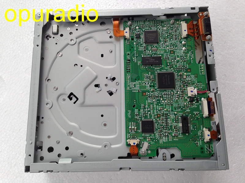 100% абсолютно новый RCD510 3TD035156 6CD загрузчик дисков H04STA13 E9565B E9565A e-9565a для VW car audio |