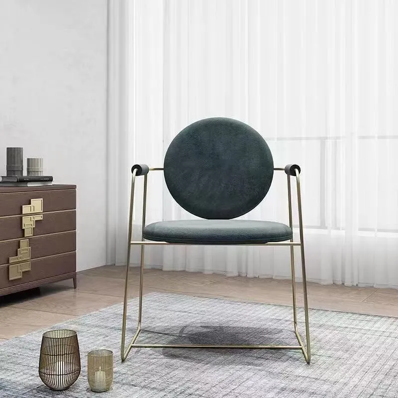 Minimalist Italian Style Backrest Armrest Leisure Chair Nordic Luxury Light Dining Chair Modern Minimalist Living Room Chair New
Minimalist Italian Style Backrest Armrest Leisure Chair Nordic Luxury Light Dining Chair Modern Minimalist Living Room Chair New