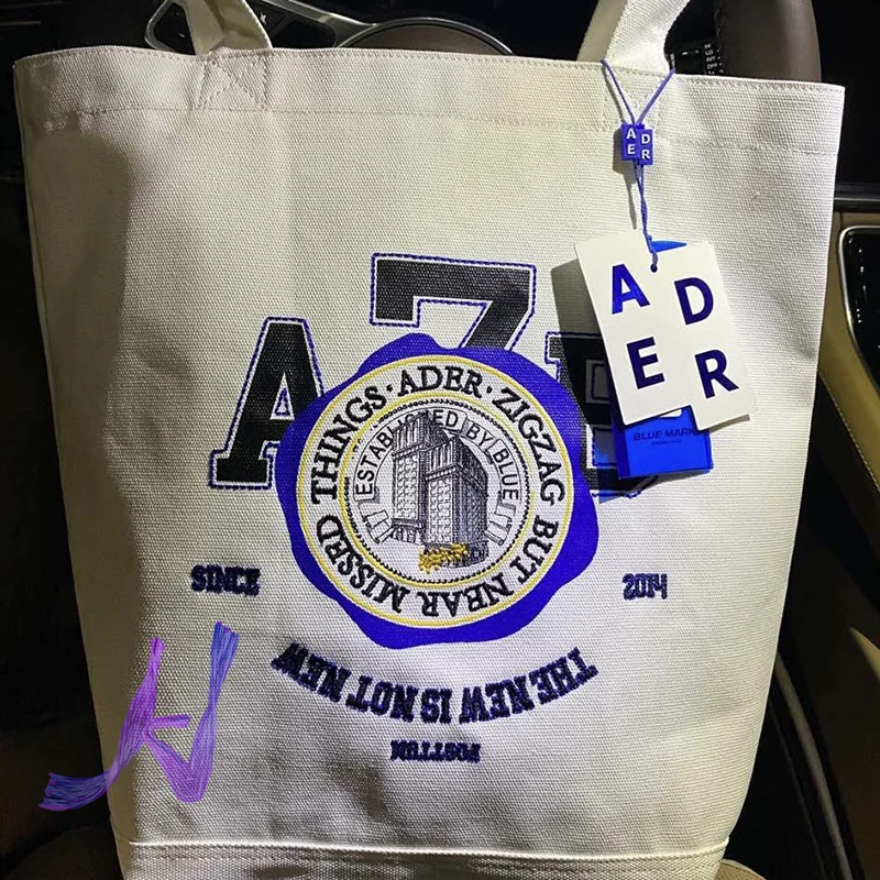 Ader Error Canvas Bag High Street Fashion Cowhide Handle Adererror Large Capacity Practical Couple Shoulder Bag
Ader Error Canvas Bag High Street Fashion Cowhide Handle Adererror Large Capacity Practical Couple Shoulder Bag