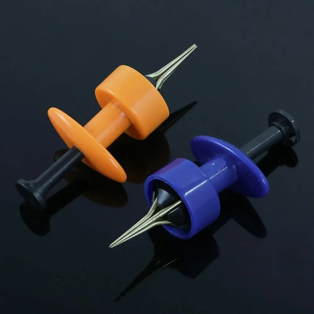 ABS Worm Bait Clip New Lightweight Blue Orange Earthworm Clip Bait Clip Fishing Accessories
ABS Worm Bait Clip New Lightweight Blue Orange Earthworm Clip Bait Clip Fishing Accessories