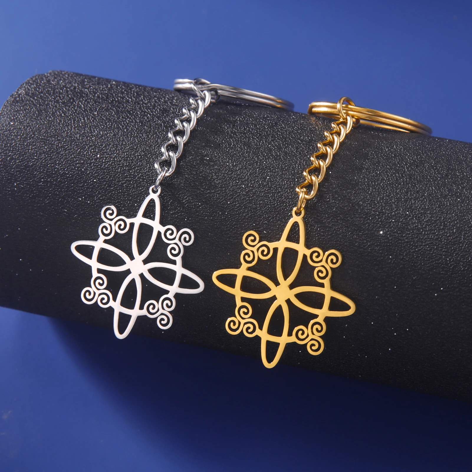 Kkjoy Trendy Stainless Steel Gold Color Witch Knot Keychain Three curved leg Keyring Demon Symbol Jewelry Gifts Bag Accessories
Kkjoy Trendy Stainless Steel Gold Color Witch Knot Keychain Three curved leg Keyring Demon Symbol Jewelry Gifts Bag Accessories