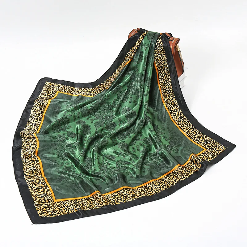 Luxury Kerchief 2022 Sunscreen 90X90CM Shawls Fashion Silk Scarves Four Seasons Square Bandannas Popular Leopard Print Headcloth
Luxury Kerchief 2022 Sunscreen 90X90CM Shawls Fashion Silk Scarves Four Seasons Square Bandannas Popular Leopard Print Headcloth