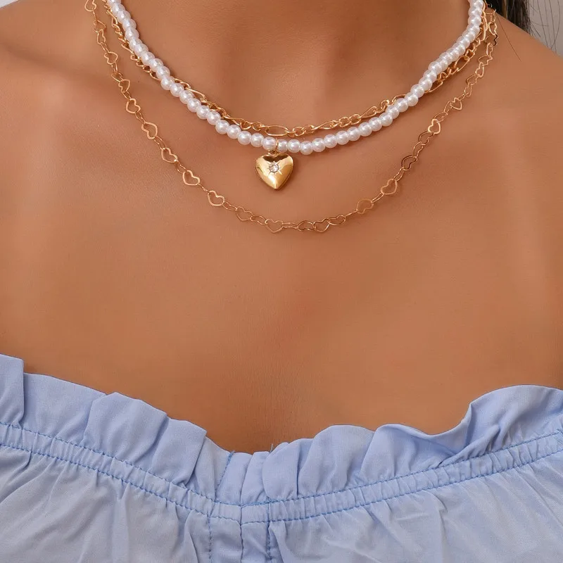 Vintage Temperament Imitation Pearl Heart Pendant Multilayer Female Trendy Necklace Jewelry
Vintage Temperament Imitation Pearl Heart Pendant Multilayer Female Trendy Necklace Jewelry