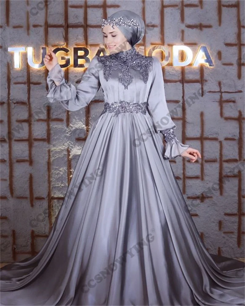 Silver Long Sleeve Hijab Muslim Evening Gown Chiffon Appliques Islamic Formal Party Dresses Women Arabic Kaftan Robe De Soiree
Silver Long Sleeve Hijab Muslim Evening Gown Chiffon Appliques Islamic Formal Party Dresses Women Arabic Kaftan Robe De Soiree