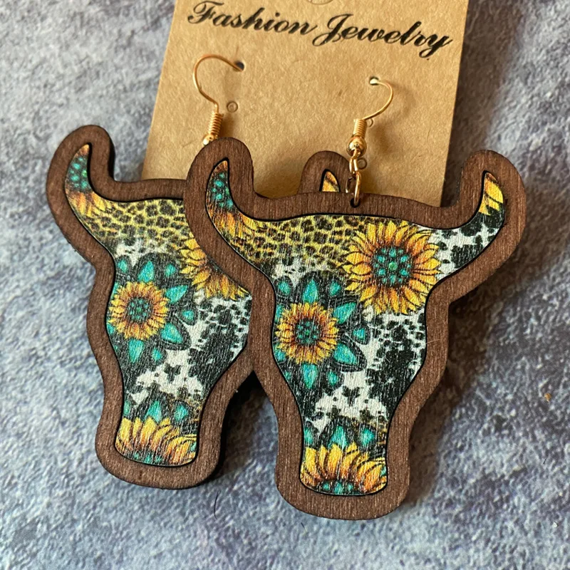 

Sunflower Printed Wood Steer Skull Earrings Women's Holiday Wooden Stud Cowgirl Earrings for Women Longhorn Bull Steer Punchy