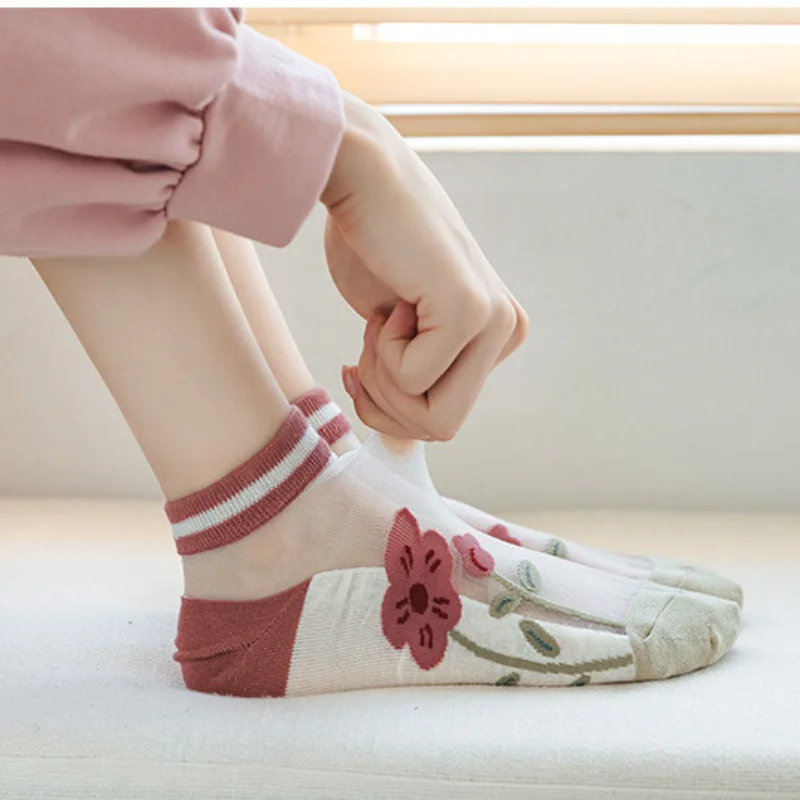 Pink Short Socks Women Summer Ultra-thin Transparent Crystal Silk Socks Harajuku Flower Japanese Kawaii Cute Low Cut Ankle Socks
Pink Short Socks Women Summer Ultra-thin Transparent Crystal Silk Socks Harajuku Flower Japanese Kawaii Cute Low Cut Ankle Socks