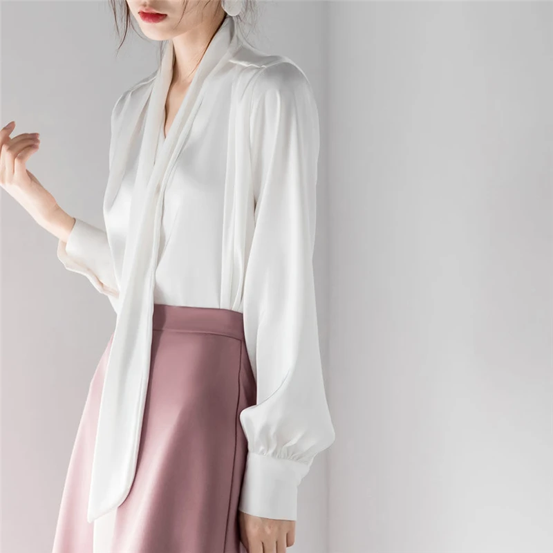 Satin Elegant Chic Ribbon Collar Long Sleeve Office Lady Shirt Spring Korean Fashion Simple Loose Solid Blouse Top Women Blusas
Satin Elegant Chic Ribbon Collar Long Sleeve Office Lady Shirt Spring Korean Fashion Simple Loose Solid Blouse Top Women Blusas