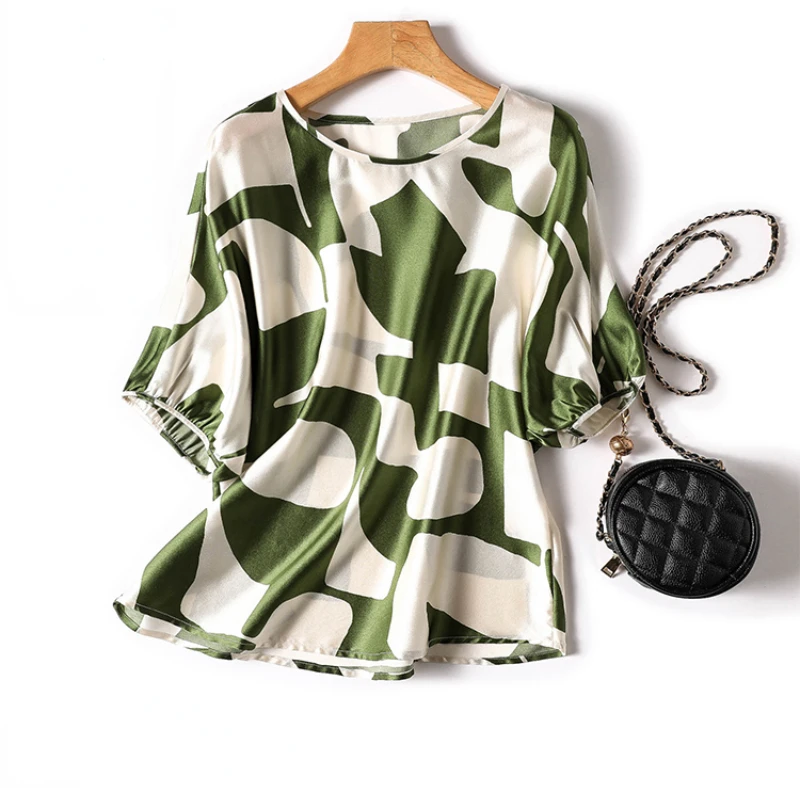Silk T-shirt Women Summer 2023 New Print Loose Satin Tees Seventh Sleeve Top Casual Korean T Shirt O-Neck Clothing YCMYUNYAN
Silk T-shirt Women Summer 2023 New Print Loose Satin Tees Seventh Sleeve Top Casual Korean T Shirt O-Neck Clothing YCMYUNYAN