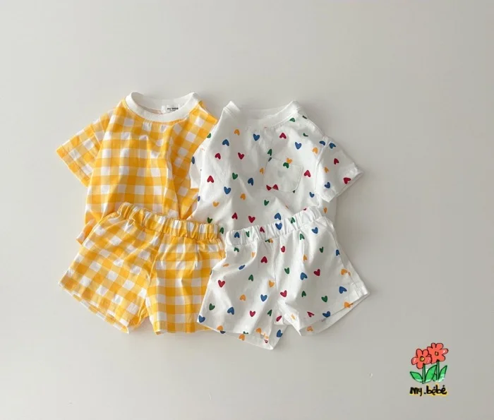 KOKI 2022 Summer Baby Clothing Set Korean Yellow Toddler Girls Plaid Peach Heart Suit Tee and Shorts 2 Pcs Girls Clothes Set
KOKI 2022 Summer Baby Clothing Set Korean Yellow Toddler Girls Plaid Peach Heart Suit Tee and Shorts 2 Pcs Girls Clothes Set