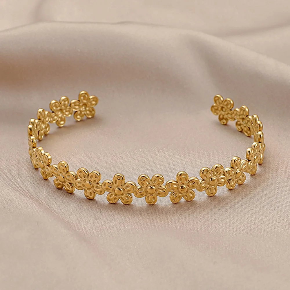 XIYANIKE 316L Stainless Steel Women Bangles High Quality Flower Shape Gold Silver Color Women's Bangle Fashion Ladies Jewelry
XIYANIKE 316L Stainless Steel Women Bangles High Quality Flower Shape Gold Silver Color Women's Bangle Fashion Ladies Jewelry