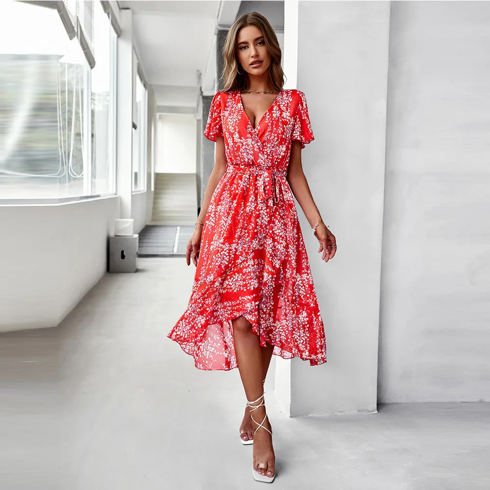 Женское платье с цветочным принтом, V-образным вырезом и коротким рукавом
Женское платье с цветочным принтом, V-образным вырезом и коротким рукавом