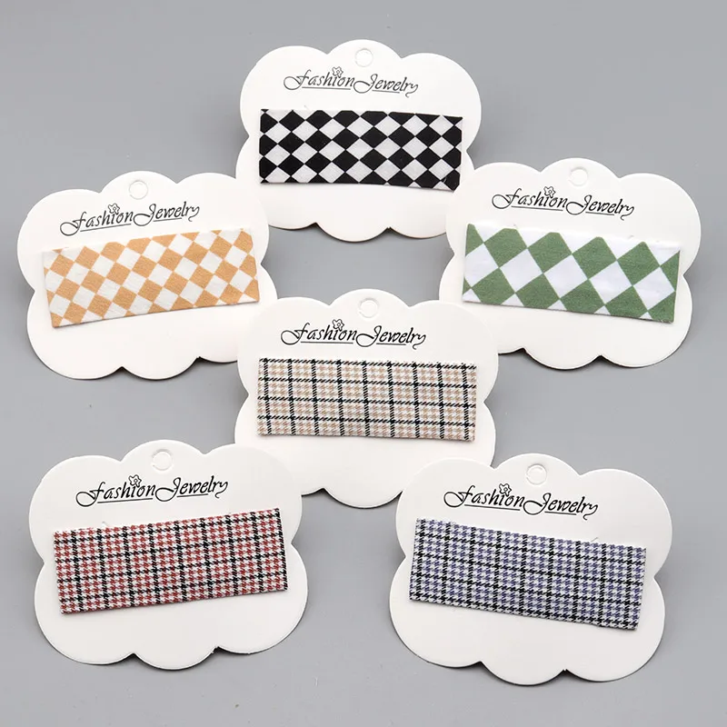 6 Colors Fashion Khaki BB Hair Clip Bangs Clip Black and White Plaid Side Clip / Side Clip Ladies Hairpin Shark Clip Headwear
6 Colors Fashion Khaki BB Hair Clip Bangs Clip Black and White Plaid Side Clip / Side Clip Ladies Hairpin Shark Clip Headwear
