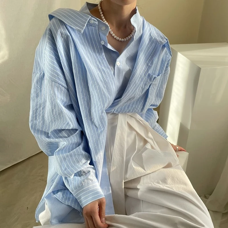 Mozuleva 2022 Spring Summer Fake Two-piece Female Striped Shirts Tops Casual Lapel Oversized Lace Up Women Cotton Blouse Shirts
Mozuleva 2022 Spring Summer Fake Two-piece Female Striped Shirts Tops Casual Lapel Oversized Lace Up Women Cotton Blouse Shirts