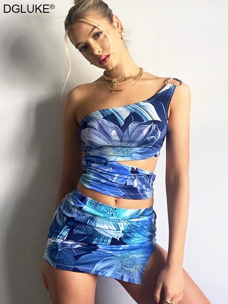 Floral Print Sexy Outfits For Women One Shoulder Cut Out Crop Top And Mini Skirt Set Boho Summer Beach Suit
Floral Print Sexy Outfits For Women One Shoulder Cut Out Crop Top And Mini Skirt Set Boho Summer Beach Suit