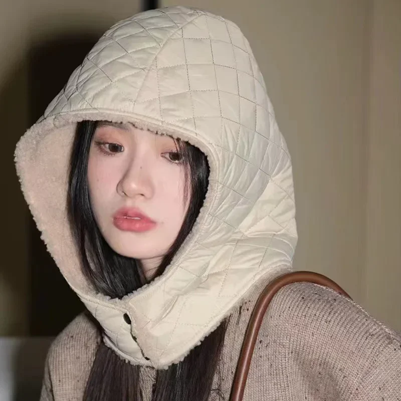 Autumn and Winter Retro Plaid Ear Protection Bomber Hats Outdoor Riding Warm Korean Version Versatile Balaclava Caps for Women
Autumn and Winter Retro Plaid Ear Protection Bomber Hats Outdoor Riding Warm Korean Version Versatile Balaclava Caps for Women