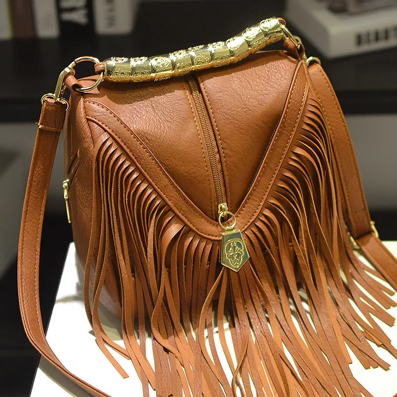 Fashion Tassel Bag Music Festival Women Bucket Large Capacity 2022 Designer Luxury Handbag Shoulder Messenger Fringe Bag Female
Fashion Tassel Bag Music Festival Women Bucket Large Capacity 2022 Designer Luxury Handbag Shoulder Messenger Fringe Bag Female