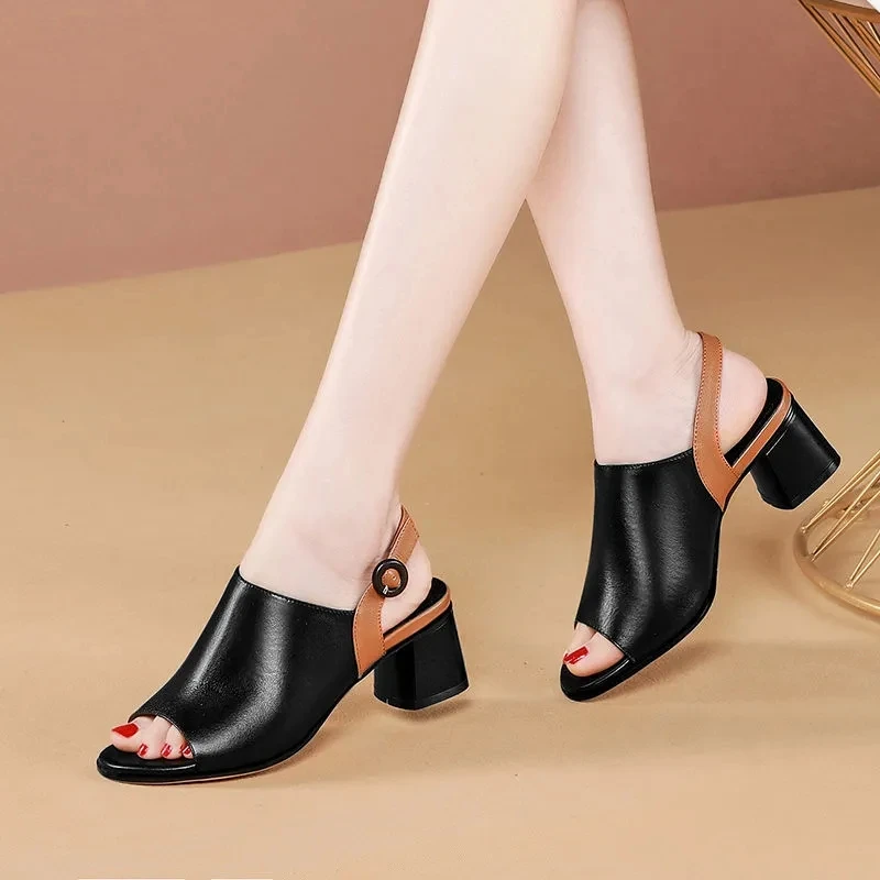 Soft Leather Fish Mouth Back Empty Sandals 2022 New Women's Summer Versatile Medium Heel Sandals Women's Thick Heel Fashion
Soft Leather Fish Mouth Back Empty Sandals 2022 New Women's Summer Versatile Medium Heel Sandals Women's Thick Heel Fashion