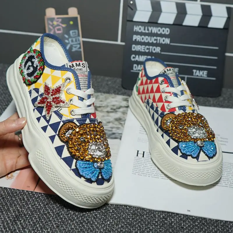 Casual half slippers can step on canvas shoes heavy industry set feet lazy comfortable walking street shoot 35-40
Casual half slippers can step on canvas shoes heavy industry set feet lazy comfortable walking street shoot 35-40