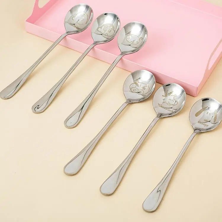 Cartoon Snoopyed Stainless Steel Rice Spoon Crayon Shin Chan Kawaii Japanese Girl Heart Student Tableware with High Beauty
Cartoon Snoopyed Stainless Steel Rice Spoon Crayon Shin Chan Kawaii Japanese Girl Heart Student Tableware with High Beauty