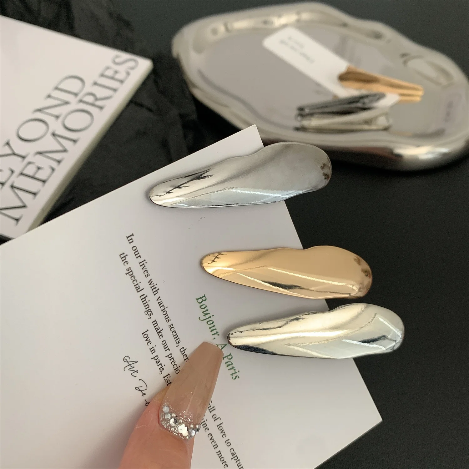 1Pc Cute Drop Shape Hairpin For Girls Silver Golden Black BB Clips DIY Hair Accessories Women Alloy Metal Barrettes Hair Clip
1Pc Cute Drop Shape Hairpin For Girls Silver Golden Black BB Clips DIY Hair Accessories Women Alloy Metal Barrettes Hair Clip