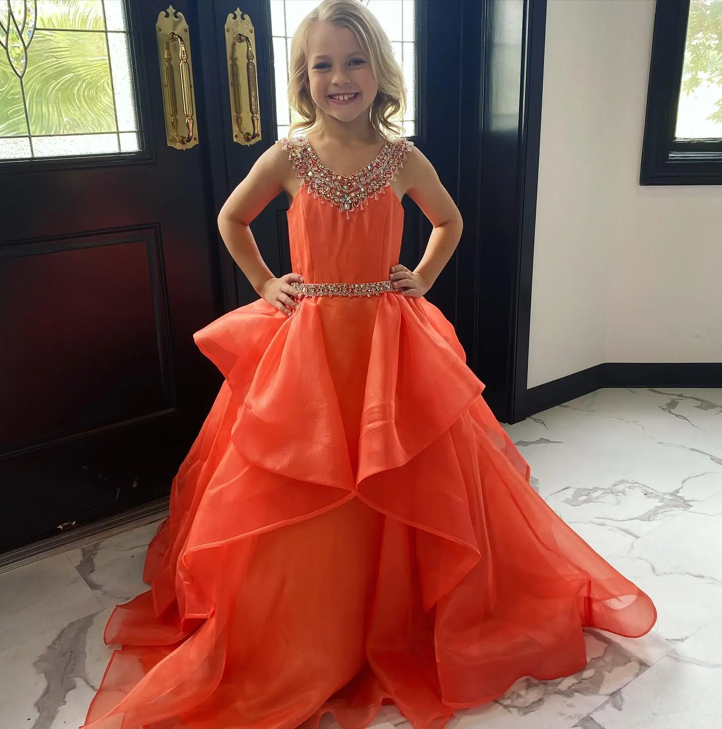 Burgundy Girl Pageant Dress 2023 Crystals Beading Organza Ballgown Little Kids Birthday Formal Party Wear Gown Infant Toddler
Burgundy Girl Pageant Dress 2023 Crystals Beading Organza Ballgown Little Kids Birthday Formal Party Wear Gown Infant Toddler