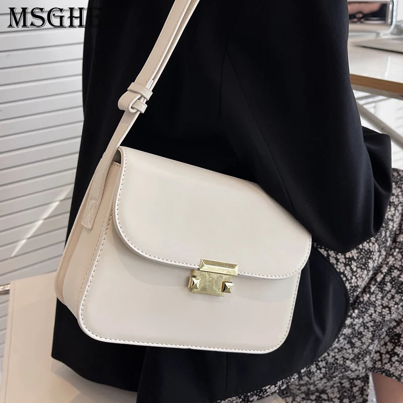 PU Leather Crossbody Flap Sling Bags for Women 2022 Summer Fashion Luxury Brand Travel Handbag Simple Shoulder Side Bag
PU Leather Crossbody Flap Sling Bags for Women 2022 Summer Fashion Luxury Brand Travel Handbag Simple Shoulder Side Bag