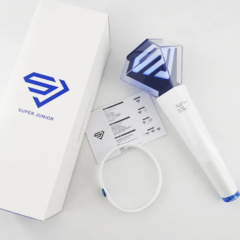 KPOP Super Junior Lightstick Ver.2 With Bluetooth Glow Hand Light Concert Cheer Superjunior Light Stick Lamp Fans Collection Toy
KPOP Super Junior Lightstick Ver.2 With Bluetooth Glow Hand Light Concert Cheer Superjunior Light Stick Lamp Fans Collection Toy