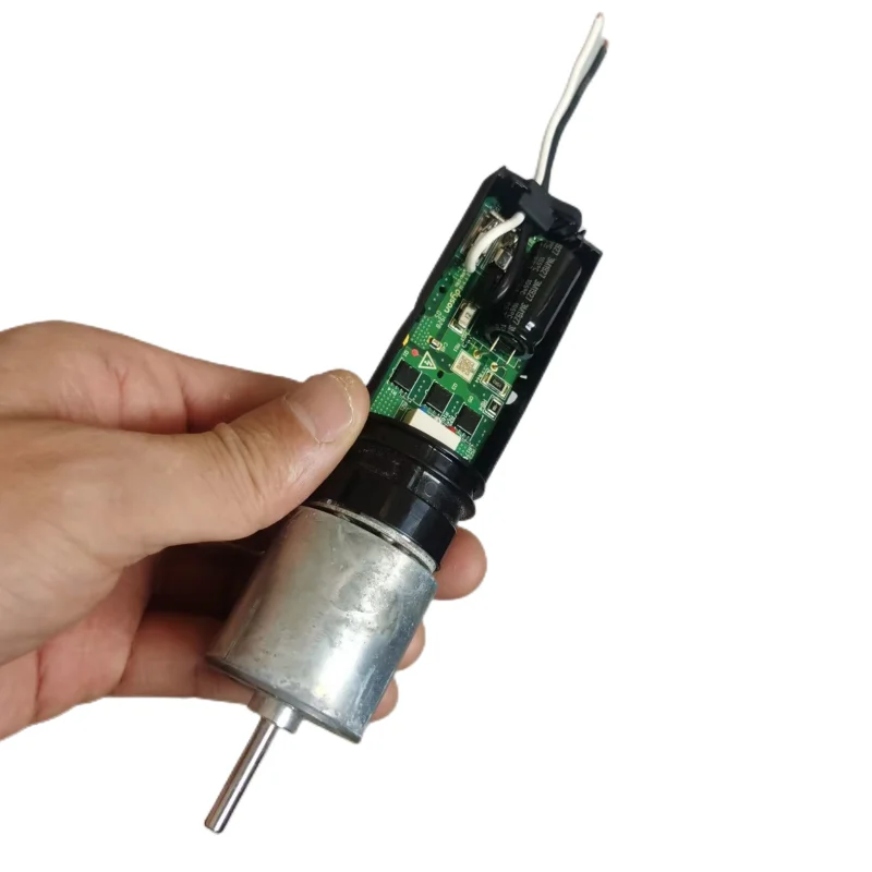 Оригинальный использованный 100 Вт пылесос с прямым приводом, материнская плата Dyson V11 V15, подходит для ротора основной платы
Оригинальный использованный 100 Вт пылесос с прямым приводом, материнская плата Dyson V11 V15, подходит для ротора основной платы