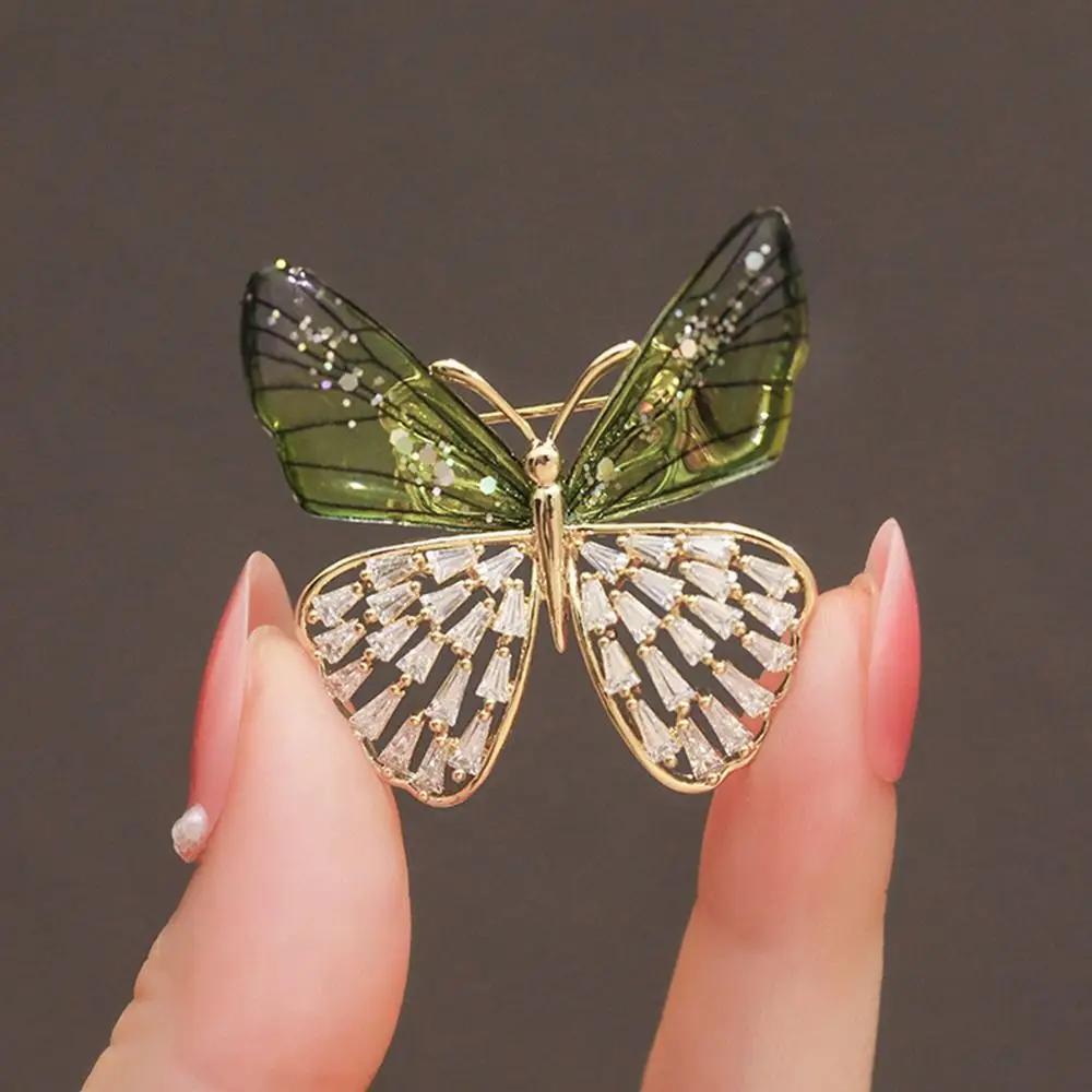

Fashion Acrylic Transparent Wings Butterfly Brooches For Women Clothing Accessories Insect Brooch Pins Jewelry Holiday Gifts