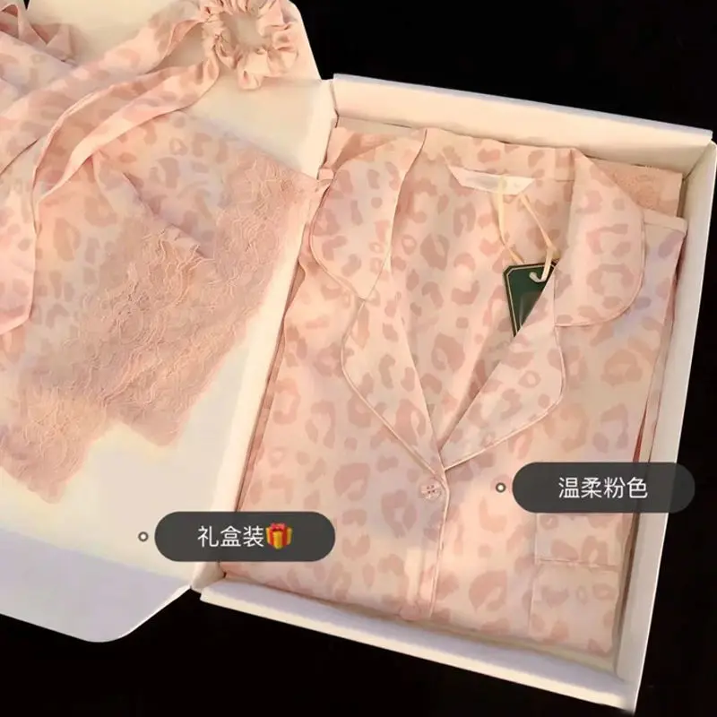 Silk Pajamas for Women Pink Leopard Pijamas Long Sleeves Sexy Sleepwear 2pcs Pijama Mujer Sets Womens Outfits
Silk Pajamas for Women Pink Leopard Pijamas Long Sleeves Sexy Sleepwear 2pcs Pijama Mujer Sets Womens Outfits