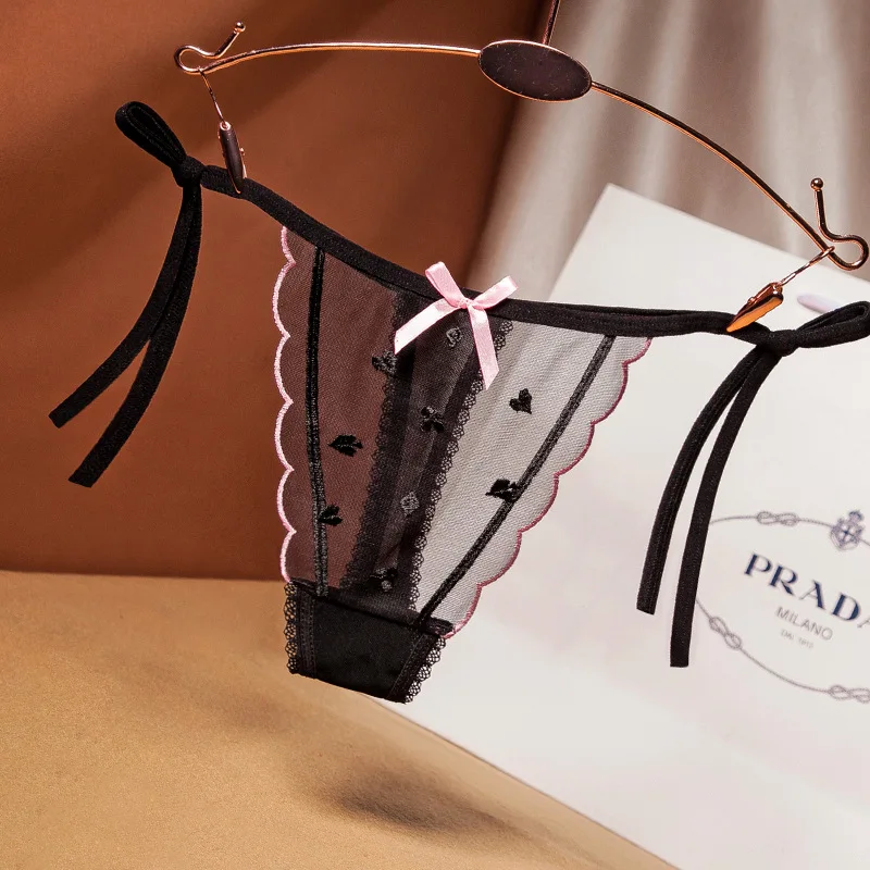 WarmSteps Sexy Women's Panties Lace Underwear Embroidery Transparent Thongs Lingerie Erotic G-String Temptation Hot T-Back Panty
WarmSteps Sexy Women's Panties Lace Underwear Embroidery Transparent Thongs Lingerie Erotic G-String Temptation Hot T-Back Panty