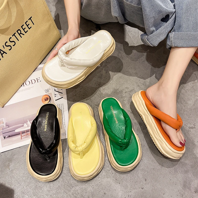 Summer new women's comfortable slippers candy-colored flip-flops thick bottom women's flip-flops new flat bottom beach slippers
Summer new women's comfortable slippers candy-colored flip-flops thick bottom women's flip-flops new flat bottom beach slippers