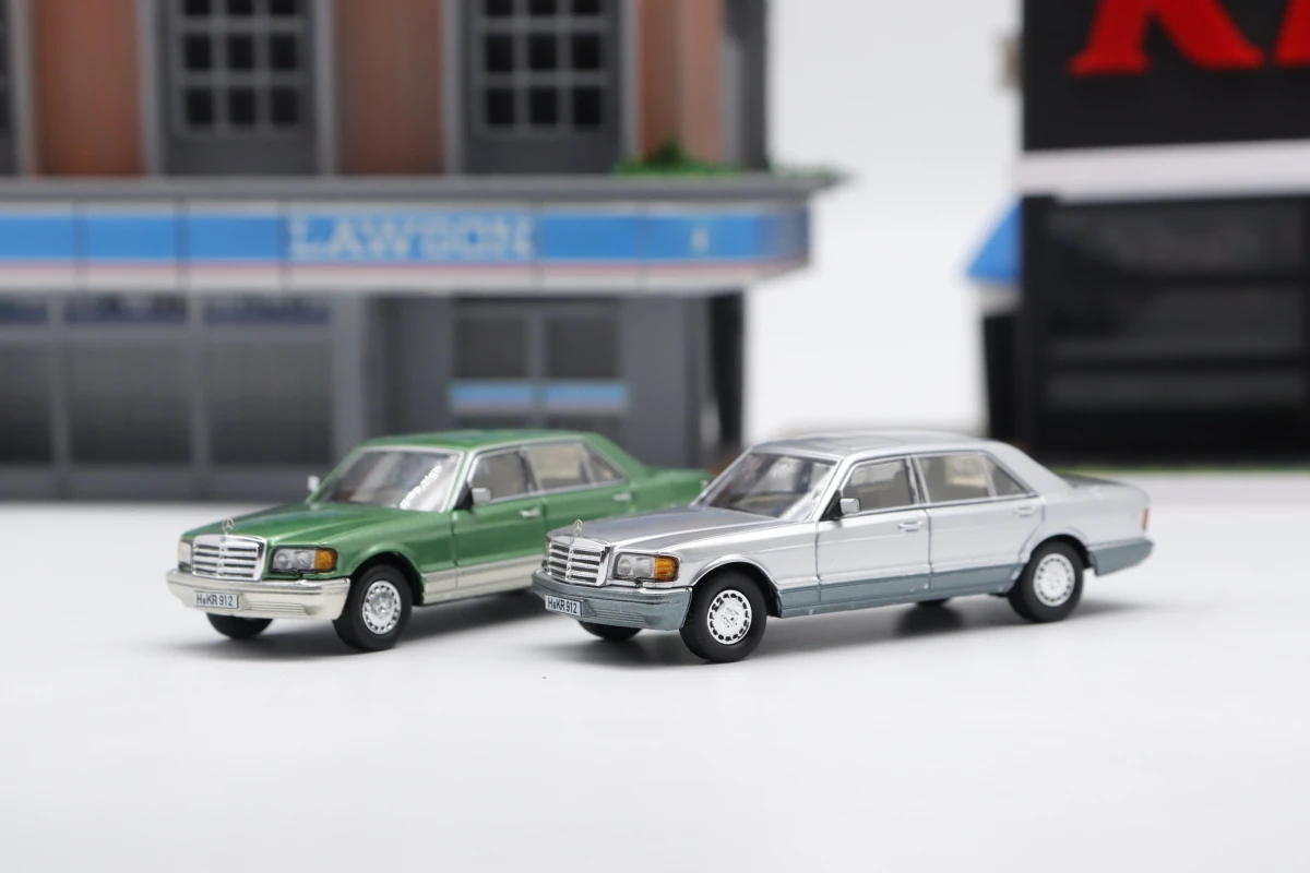 Распродажа на январь мастер 1:64 класс S 2 W126 560SEL модель литая автомобиля из сплава
Распродажа на январь мастер 1:64 класс S 2 W126 560SEL модель литая автомобиля из сплава