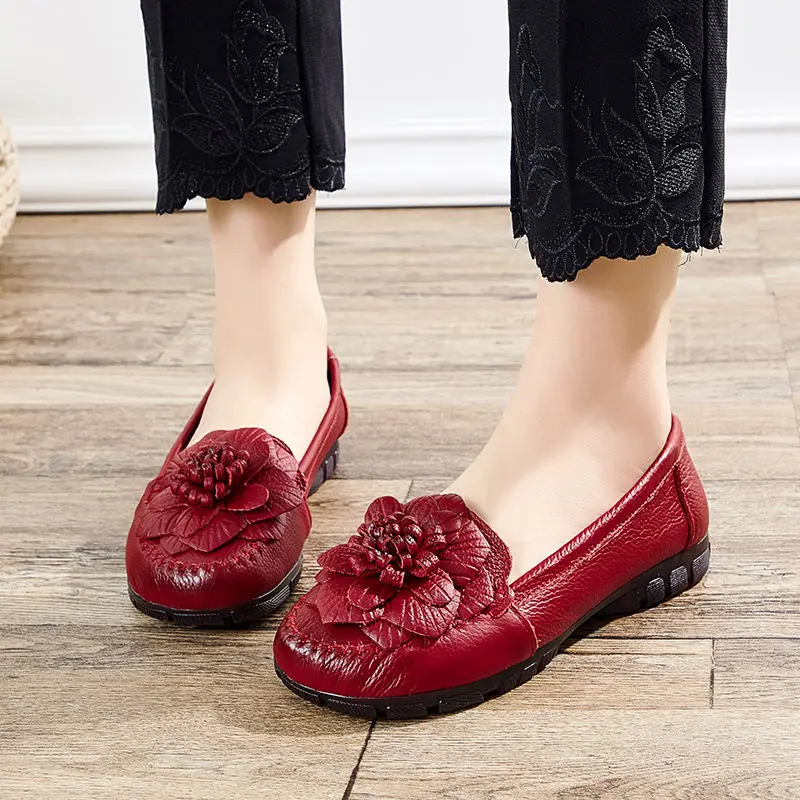 2022 Black Summer Genuine Leather Shoes Without Heels Women's Luxury Designer Moccasins Woman Ballet Flats Slip On Floral Loafer
2022 Black Summer Genuine Leather Shoes Without Heels Women's Luxury Designer Moccasins Woman Ballet Flats Slip On Floral Loafer