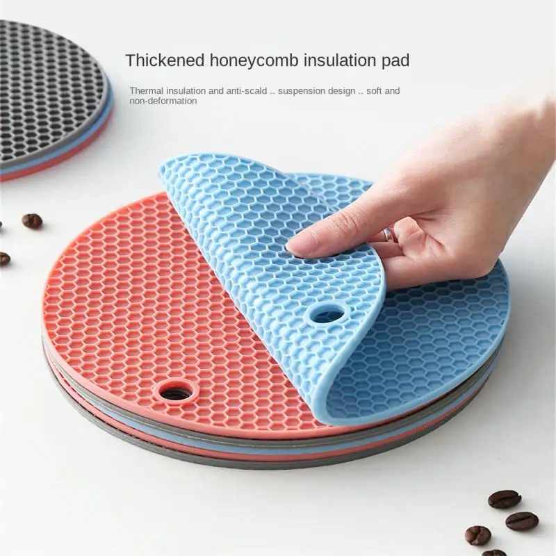 Multifunctional Anti-scald Table Placemat Coaster Round Silicone Table Mat Non-slip Heat Insulation Creative Kitchen Pot Holder
Multifunctional Anti-scald Table Placemat Coaster Round Silicone Table Mat Non-slip Heat Insulation Creative Kitchen Pot Holder