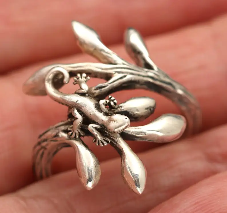 Silver Lizard Ring, Leaf Ring, Salamander, Gecko Ring, Lizard Jewelry, Nature Jewelry, Woodland, Branch Ring For Women
Silver Lizard Ring, Leaf Ring, Salamander, Gecko Ring, Lizard Jewelry, Nature Jewelry, Woodland, Branch Ring For Women