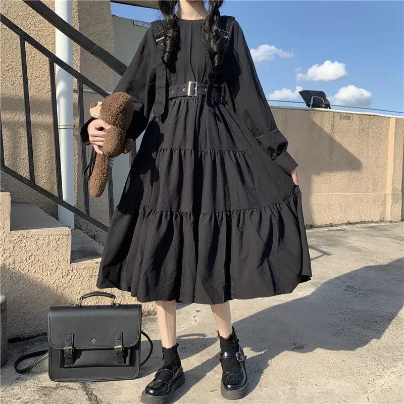 Japanese Harajuku Women Black Midi Dress Gothic Style Suspenders Bandage Dress Vintage Ruffles Long Baggy Cosplay Costume 
Japanese Harajuku Women Black Midi Dress Gothic Style Suspenders Bandage Dress Vintage Ruffles Long Baggy Cosplay Costume