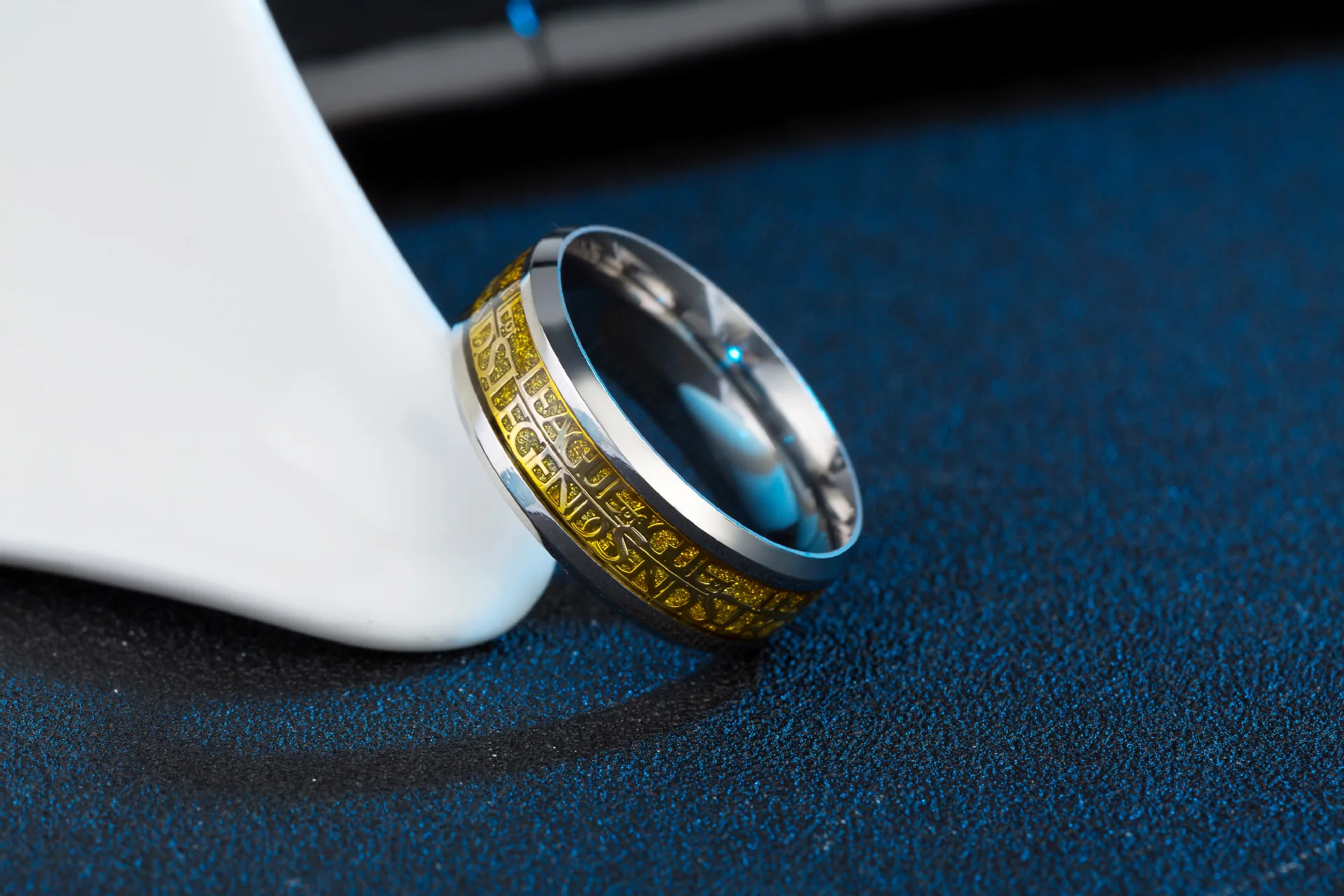 Popular Games Hero League Peripheral Activities Gifts LoL Personalized Ring Jewelry
Popular Games Hero League Peripheral Activities Gifts LoL Personalized Ring Jewelry