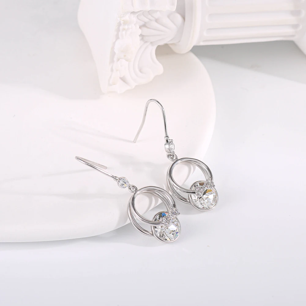Luxury Fashion Charms White Crystal Flower Hoop Earring For Women Bridal's Wedding Eardrop Trendy Jewelry Accessories Party Gift
Luxury Fashion Charms White Crystal Flower Hoop Earring For Women Bridal's Wedding Eardrop Trendy Jewelry Accessories Party Gift