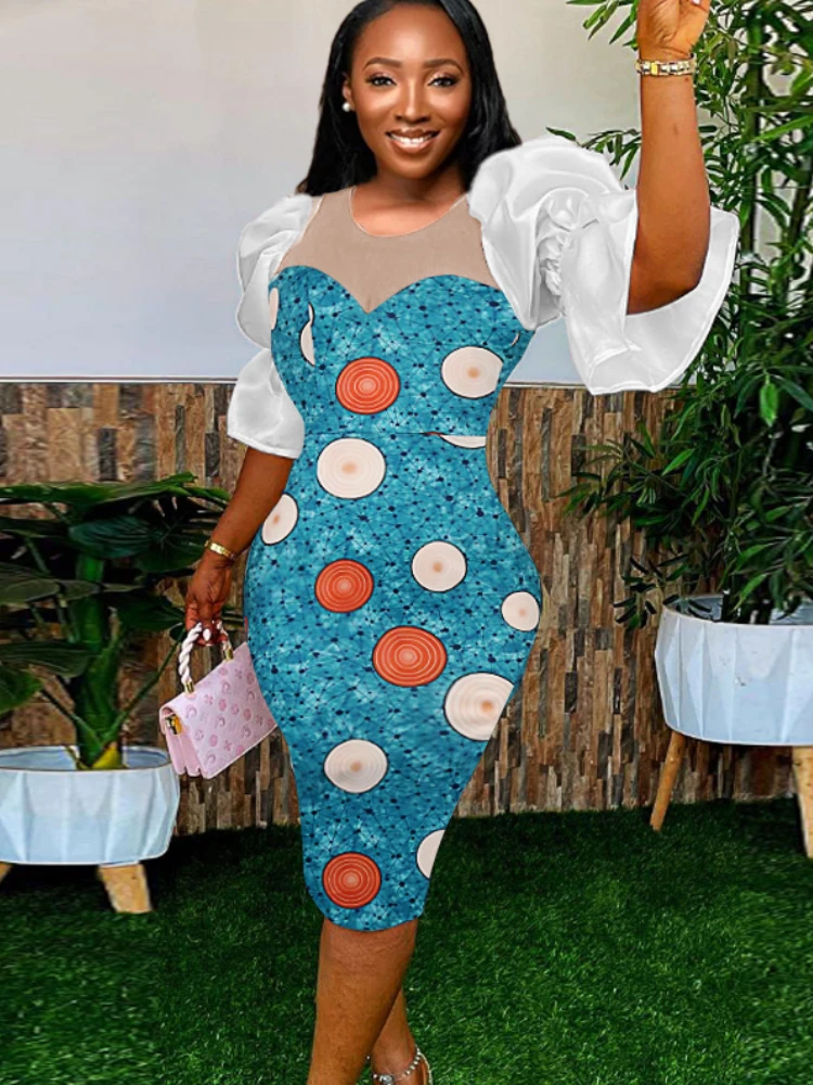 Женское летнее облегающее платье до колен с принтом 
Женское летнее облегающее платье до колен с принтом